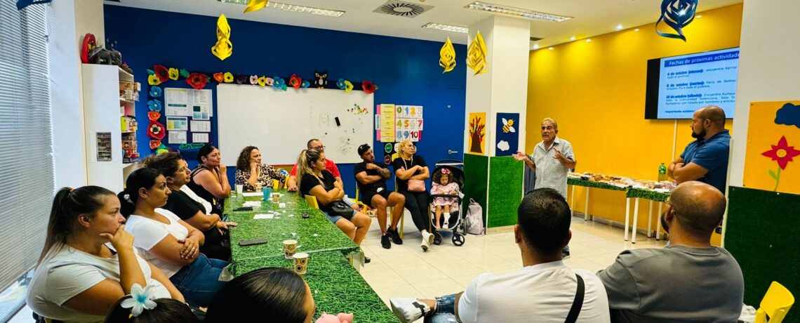 Primera Escuela de Familias 2024/25 de Impulsa Kumpania Patraix